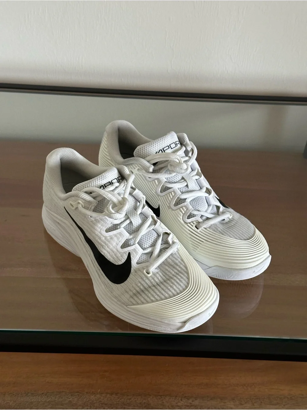 Nike Vapor 12 Women's Hard Court Tennis Shoes Size 6.5